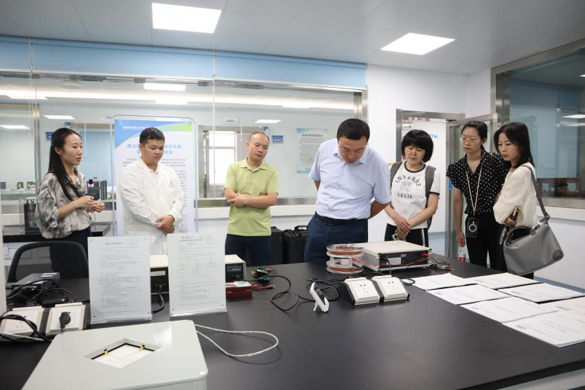 长春黄金研究院有限公司一行到国家钨与稀土产业计量测试中心调研